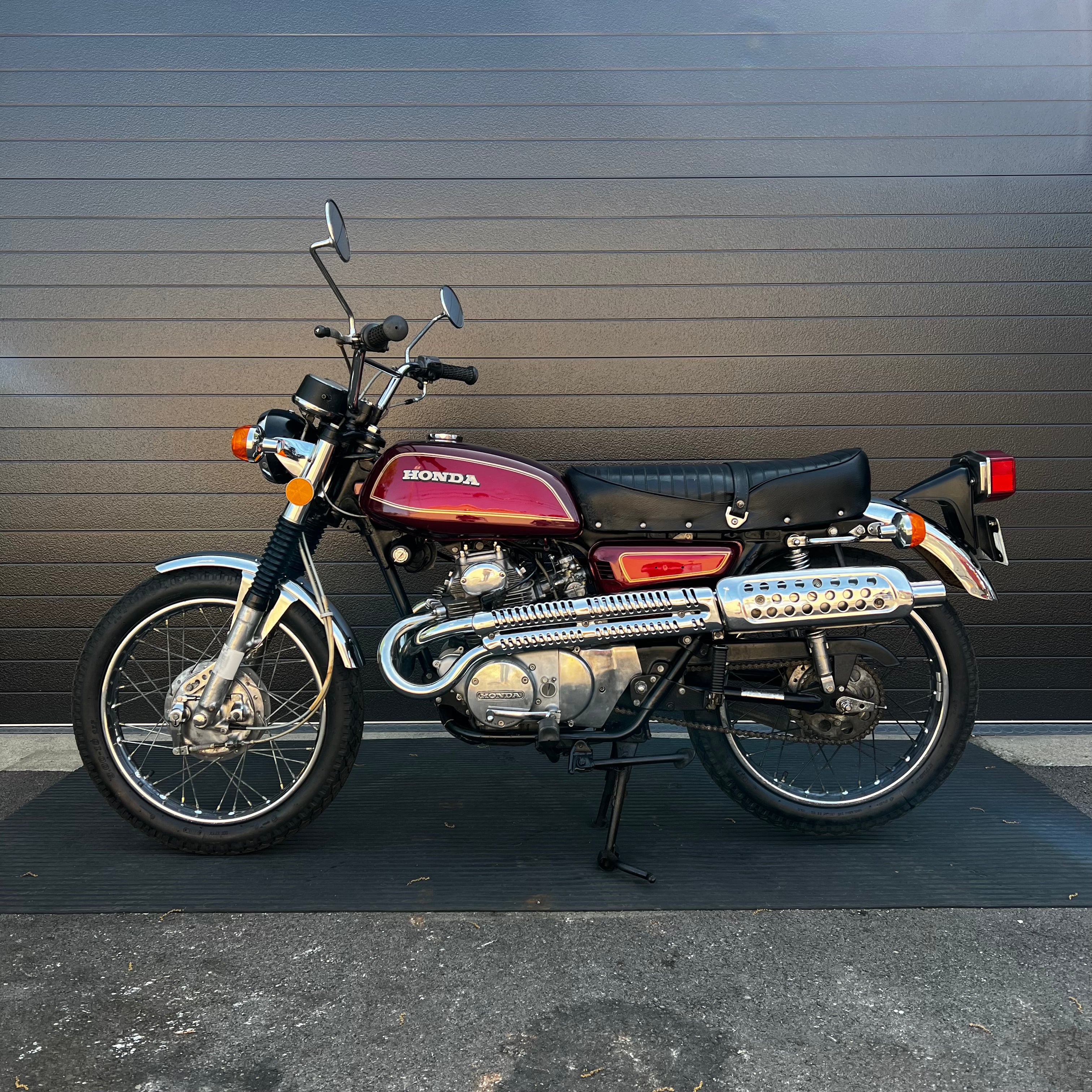1972 Honda CL175 Old Bike Barn